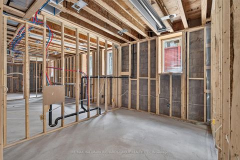 Photo 19 at 98 Ferris Road, Parkview, Toronto