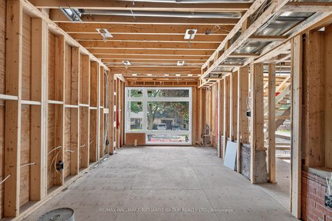 Photo 20 at 98 Ferris Road, Parkview, Toronto
