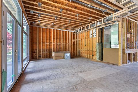 Photo 33 at 98 Ferris Road, Parkview, Toronto
