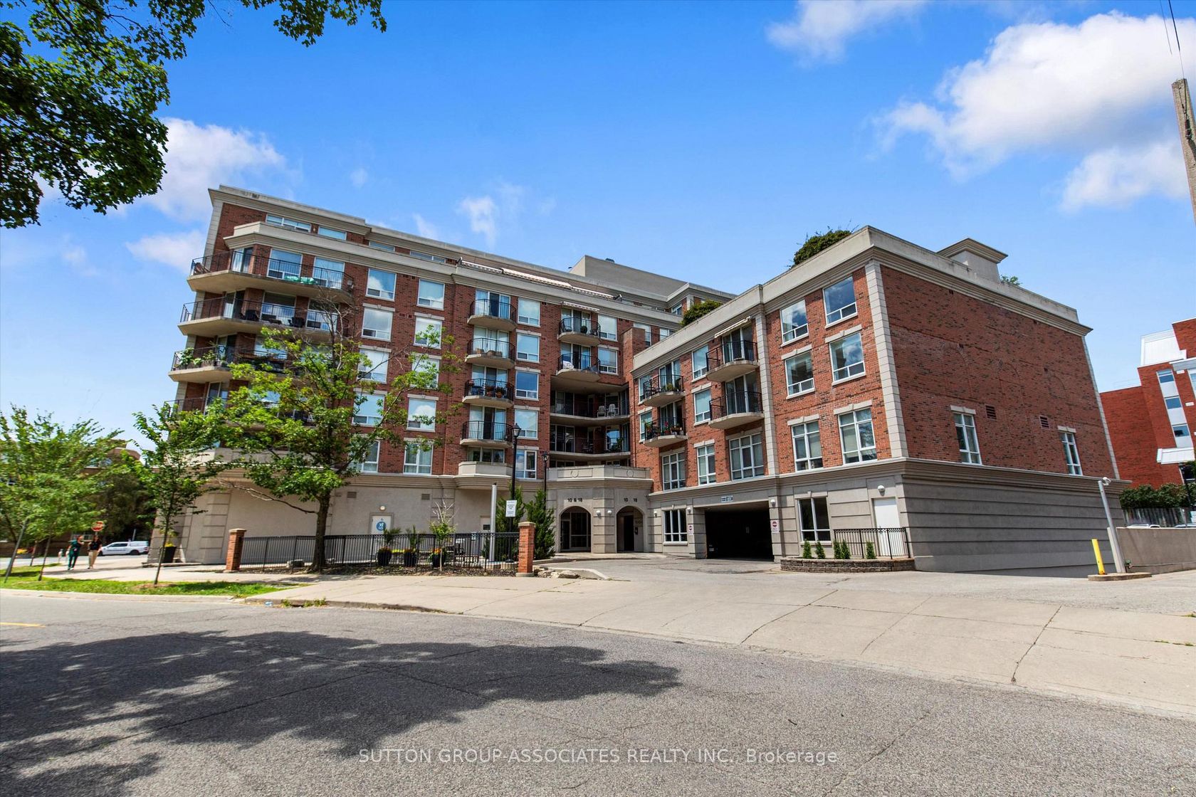 PH6 - 18 Wanless Avenue, Lawrence Park North, Toronto 