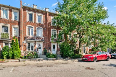 Photo 1 at 8 JIM BAIRD Mews, CFB, Toronto