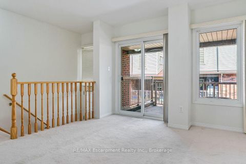 Photo 18 at 8 JIM BAIRD Mews, CFB, Toronto