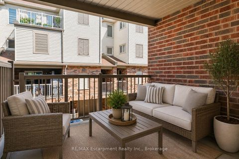Photo 19 at 8 JIM BAIRD Mews, CFB, Toronto