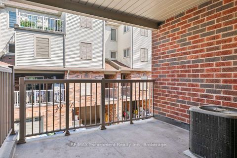 Photo 20 at 8 JIM BAIRD Mews, CFB, Toronto