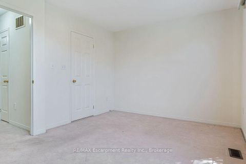 Photo 34 at 8 JIM BAIRD Mews, CFB, Toronto