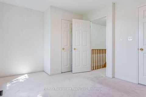 Photo 36 at 8 JIM BAIRD Mews, CFB, Toronto