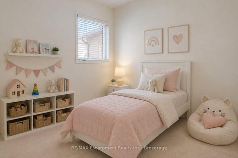 Photo 42 at 8 JIM BAIRD Mews, CFB, Toronto