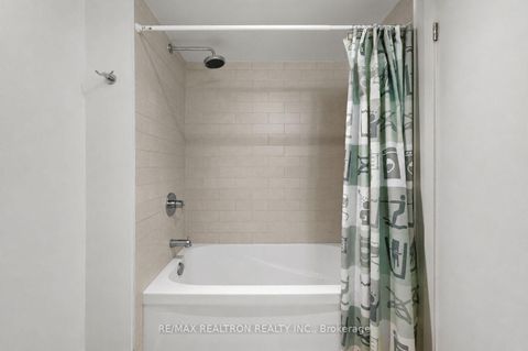 Photo 15 at N2010 - 6 Sonic Way, Flemingdon Park, Toronto