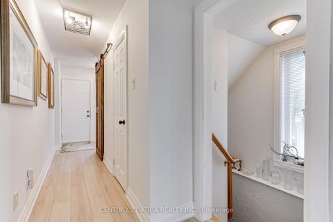 Photo 5 at 27 Anderson Place, Aurora Highlands, Aurora