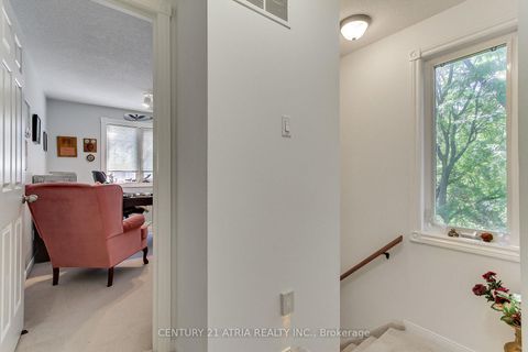 Photo 18 at 27 Anderson Place, Aurora Highlands, Aurora