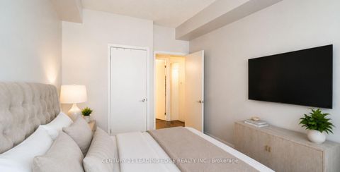 Photo 4 at 517 - 15 BRUYERES Mews, Waterfront Communities C1, Toronto