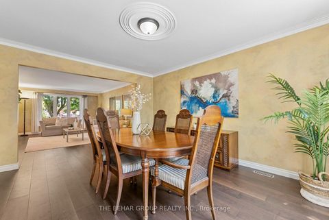 Photo 7 at 404 Easy Street, Mill Pond, Richmond Hill