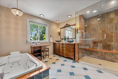 Photo 18 at 404 Easy Street, Mill Pond, Richmond Hill