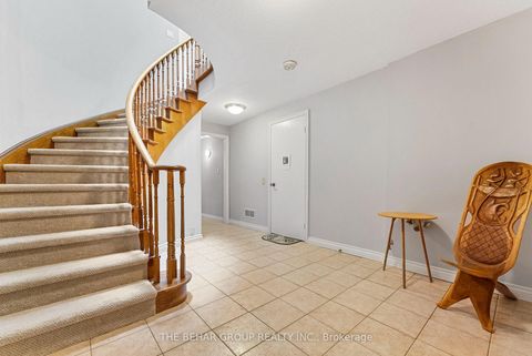 Photo 26 at 404 Easy Street, Mill Pond, Richmond Hill