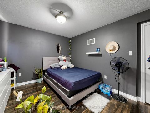 Photo 8 at 8 Zezel Way, Dorset Park, Toronto