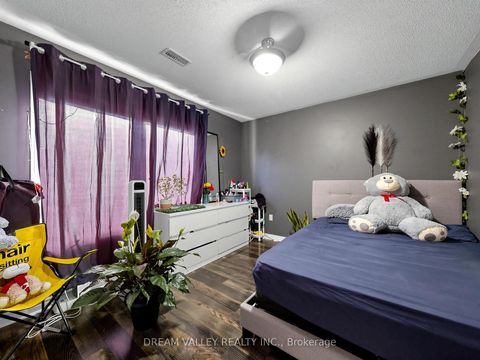 Photo 9 at 8 Zezel Way, Dorset Park, Toronto