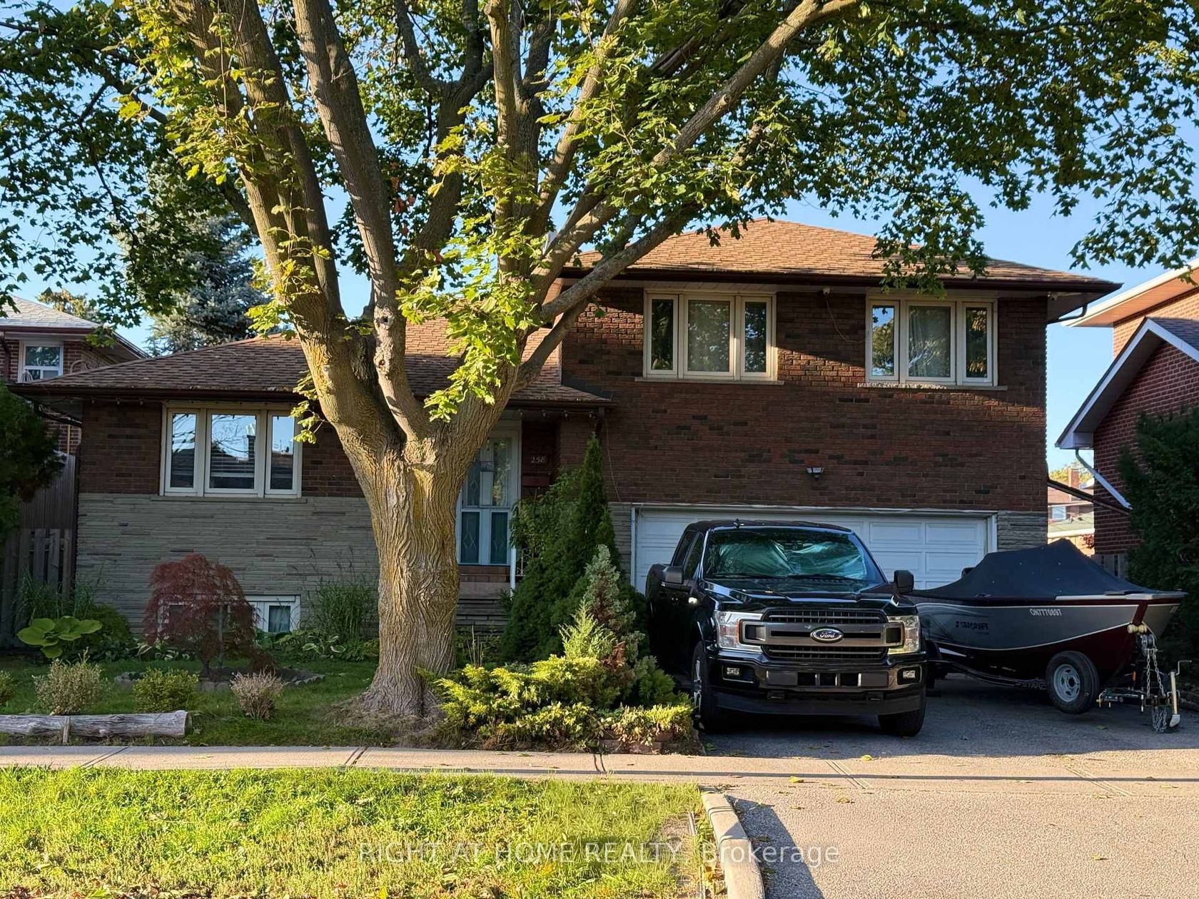 258 La Rose Avenue, Richview, Toronto 