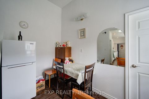 Photo 4 at 176 Sedgemount Drive, Woburn, Toronto