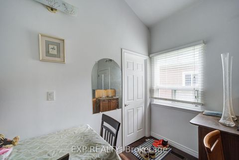 Photo 6 at 176 Sedgemount Drive, Woburn, Toronto