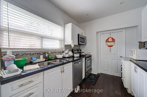 Photo 10 at 176 Sedgemount Drive, Woburn, Toronto