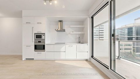 Photo 5 at 506 - 2221 Yonge Street, Mount Pleasant West, Toronto