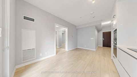 Photo 7 at 506 - 2221 Yonge Street, Mount Pleasant West, Toronto