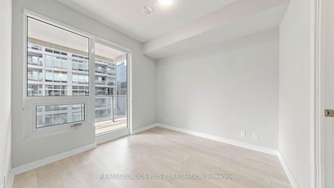 Photo 10 at 506 - 2221 Yonge Street, Mount Pleasant West, Toronto