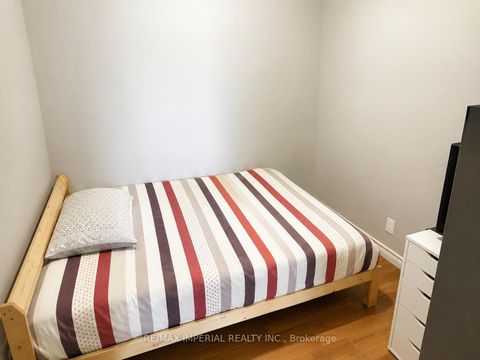 Photo 4 at 3304 - 761 Bay Street, Bay Street Corridor, Toronto