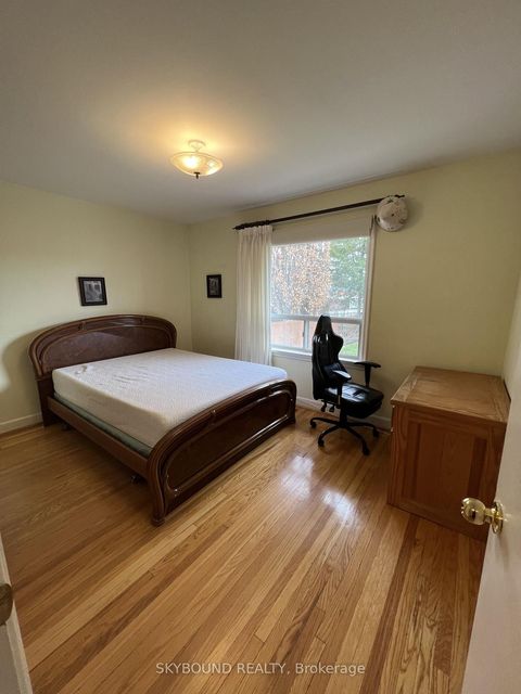 Photo 13 at 33 Bradstock Road, Humbermede, Toronto