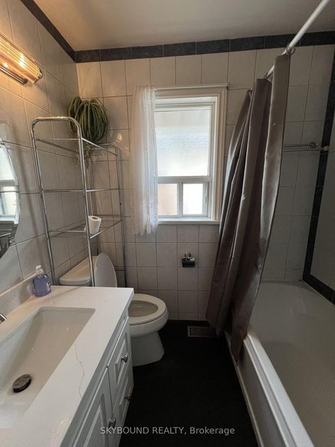 Photo 15 at 33 Bradstock Road, Humbermede, Toronto
