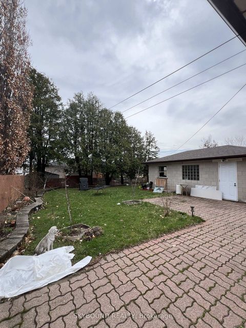 Photo 20 at 33 Bradstock Road, Humbermede, Toronto