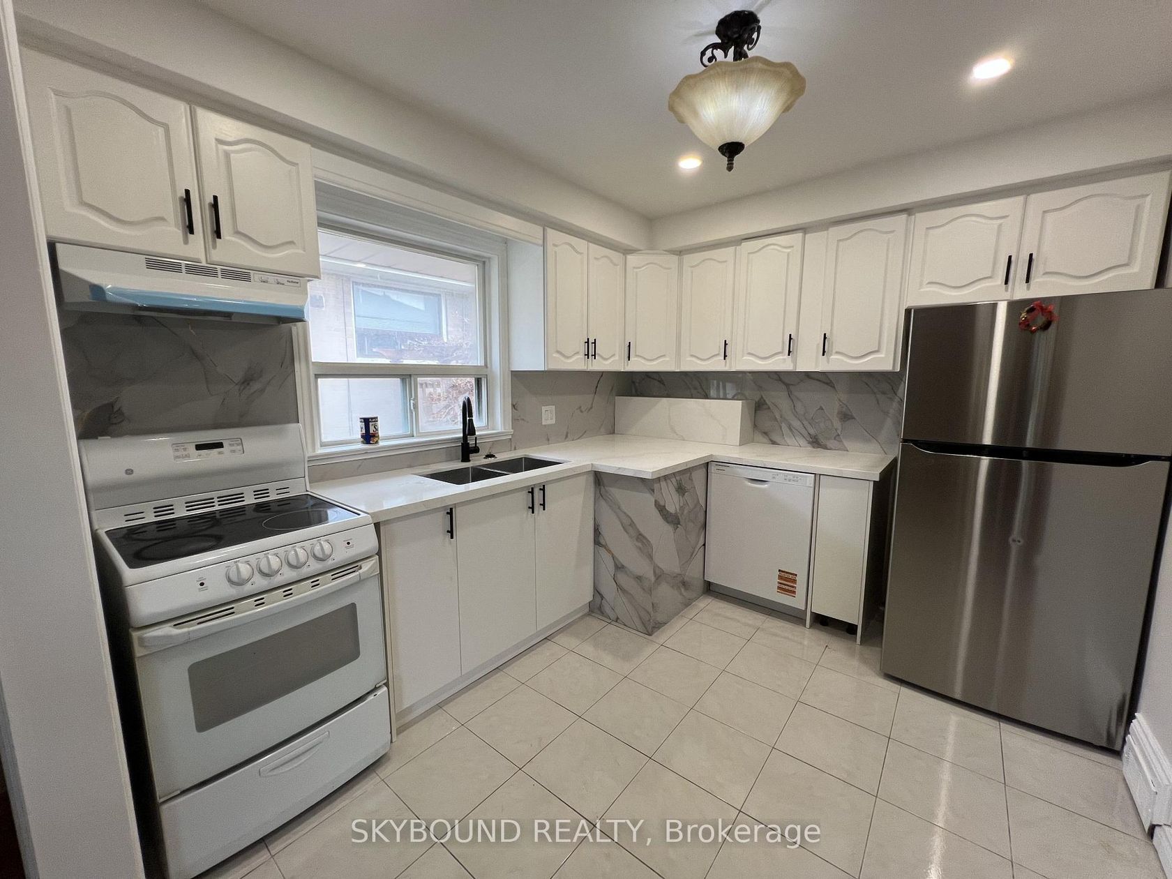 33 Bradstock Road, Humbermede, Toronto 