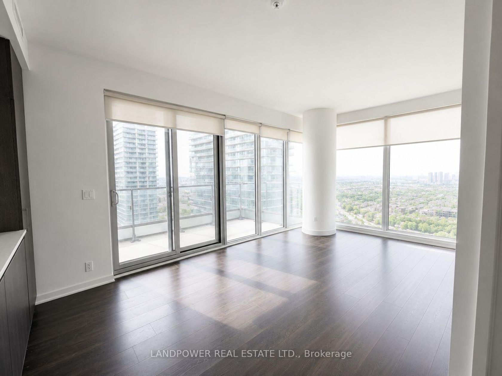 3006 - 950 Portage Parkway, Vaughan Corporate Centre, Vaughan photo number 2