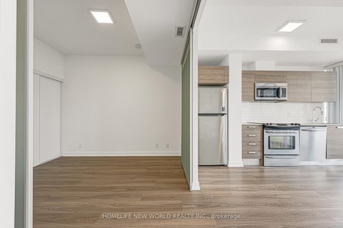 Photo 14 at 1605 - 1815 Yonge Street, Mount Pleasant West, Toronto