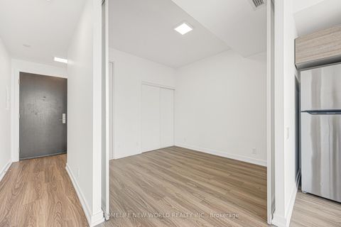Photo 21 at 1605 - 1815 Yonge Street, Mount Pleasant West, Toronto