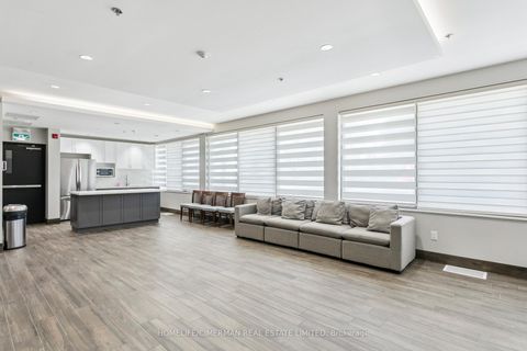 Photo 12 at 906 - 725 Don Mills Road, Flemingdon Park, Toronto