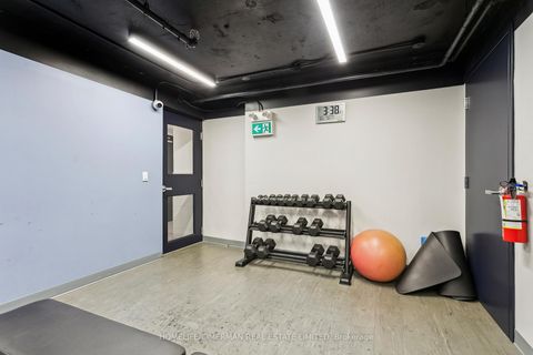 Photo 15 at 906 - 725 Don Mills Road, Flemingdon Park, Toronto