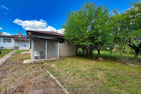 Photo 32 at 19 Granite Street, Clanton Park, Toronto