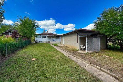 Photo 33 at 19 Granite Street, Clanton Park, Toronto