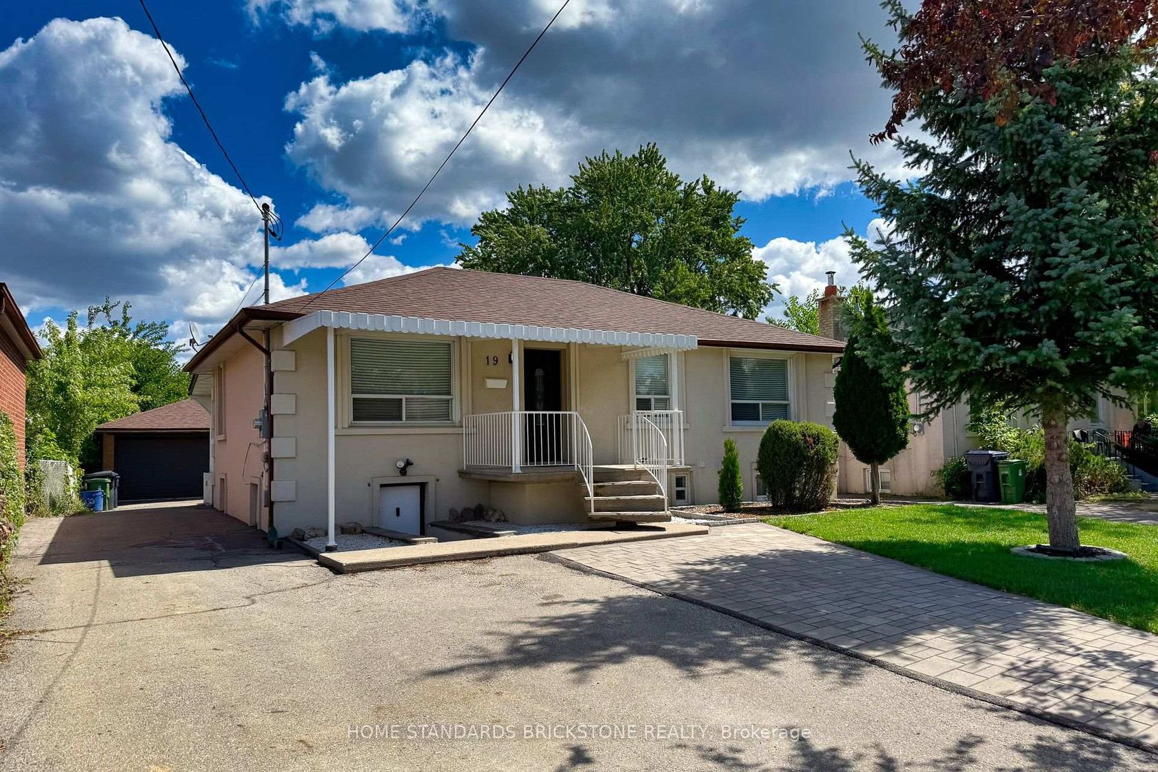 19 Granite Street, Clanton Park, Toronto 