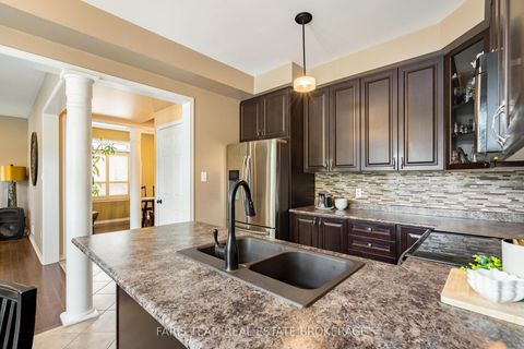 Photo 5 at 111 Monarchy Street, Shore, Barrie