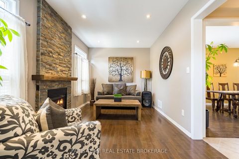 Photo 12 at 111 Monarchy Street, Shore, Barrie