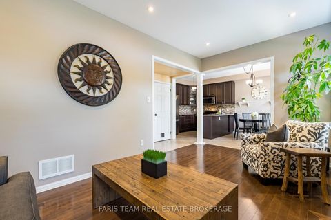 Photo 14 at 111 Monarchy Street, Shore, Barrie