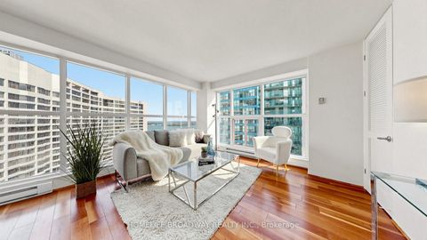 Photo 5 at 3507 - 77 Harbour Square, Waterfront Communities C1, Toronto