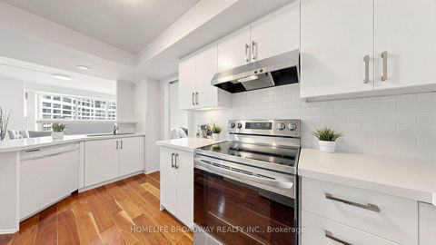 Photo 14 at 3507 - 77 Harbour Square, Waterfront Communities C1, Toronto