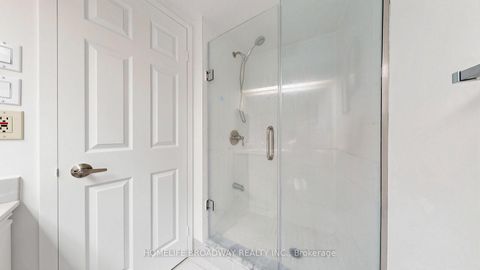 Photo 26 at 3507 - 77 Harbour Square, Waterfront Communities C1, Toronto