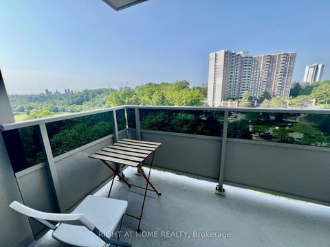 Photo 4 at 1008 - 20 Edgecliff Golfway, Flemingdon Park, Toronto