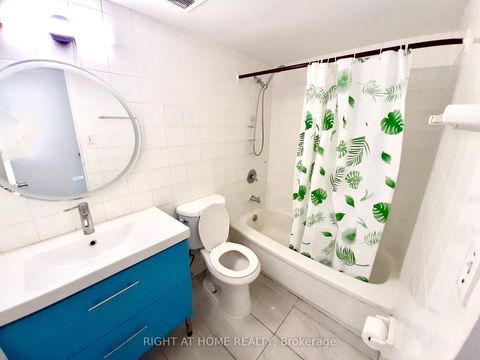 Photo 14 at 1008 - 20 Edgecliff Golfway, Flemingdon Park, Toronto