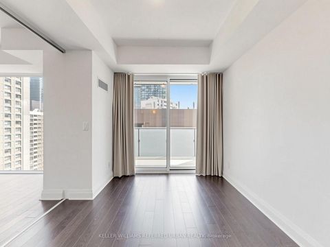 Photo 9 at 1710 - 1080 Bay Street, Bay Street Corridor, Toronto