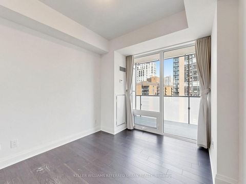 Photo 10 at 1710 - 1080 Bay Street, Bay Street Corridor, Toronto